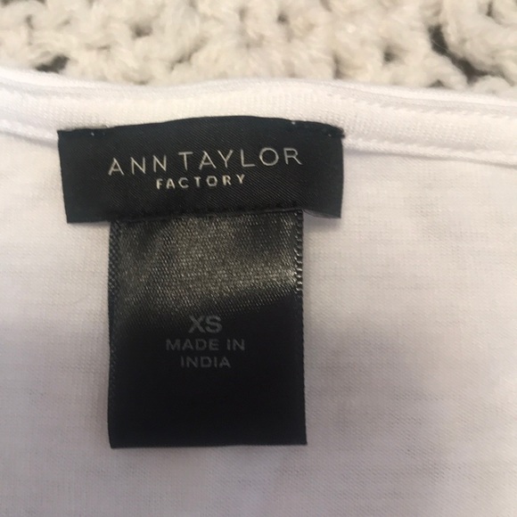 NWOT Adorable tank top - Picture 2 of 3